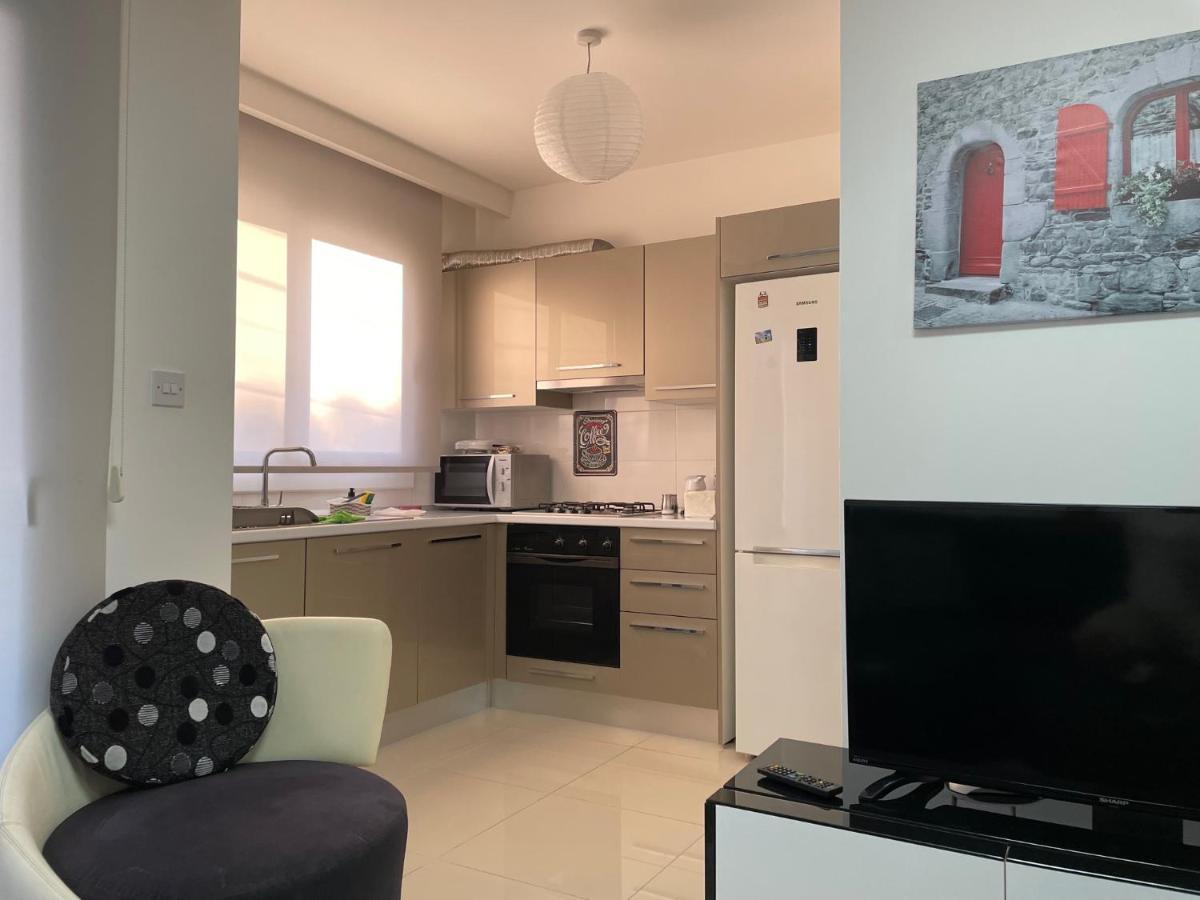 Apartmán Girne Merkez Cozy 2+1 Daire Wifi +Netflix Exteriér fotografie